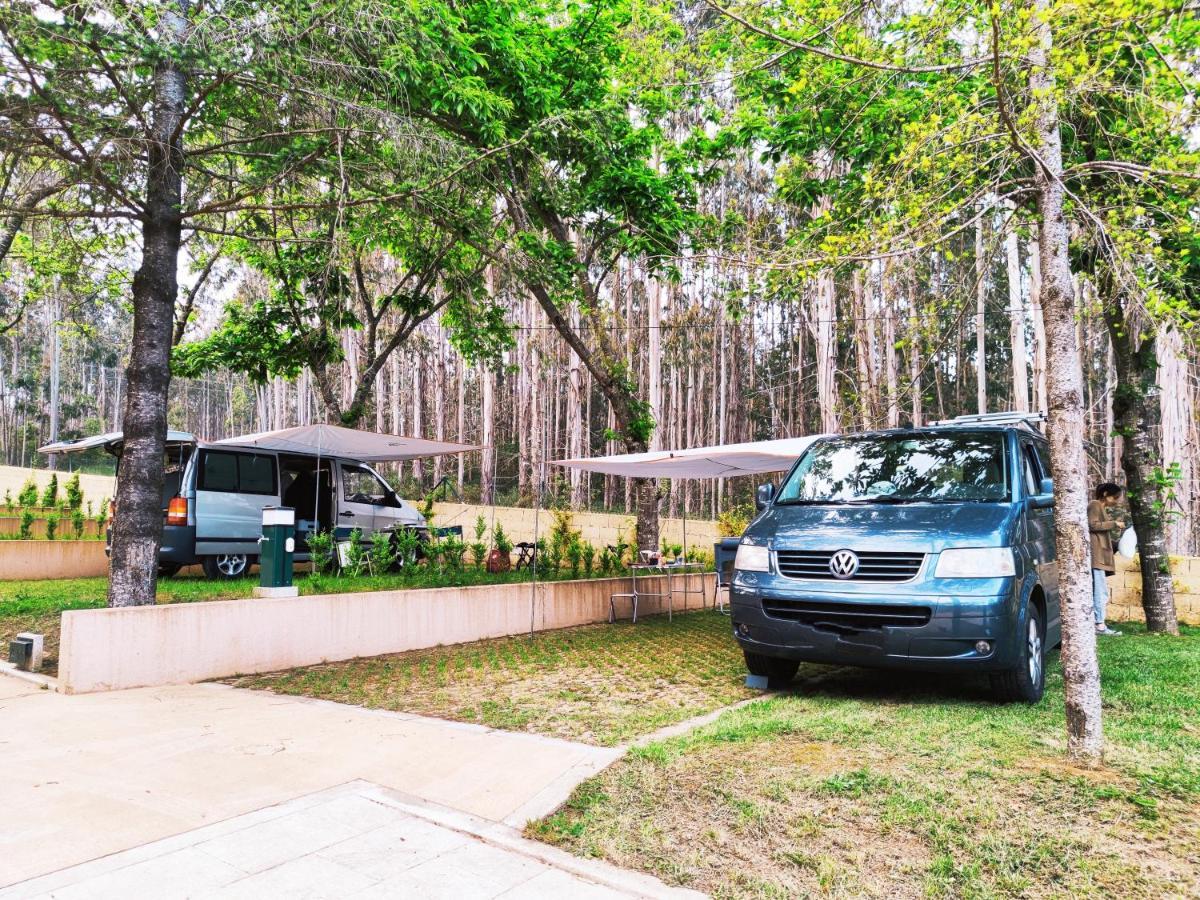 Teiraboa Base Camp Hotel Arzua Bagian luar foto