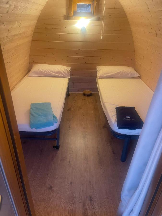 Teiraboa Base Camp Hotel Arzua Bagian luar foto